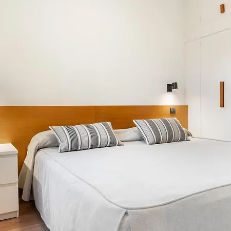 Atica - By Weflating Apartamento
